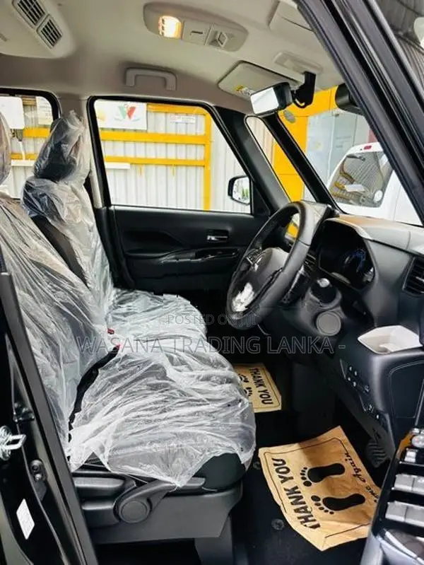 Mitsubishi Delica T Premium highest 2024