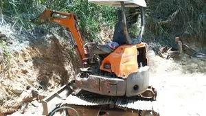 HITACHI LANDI 30 Excavator