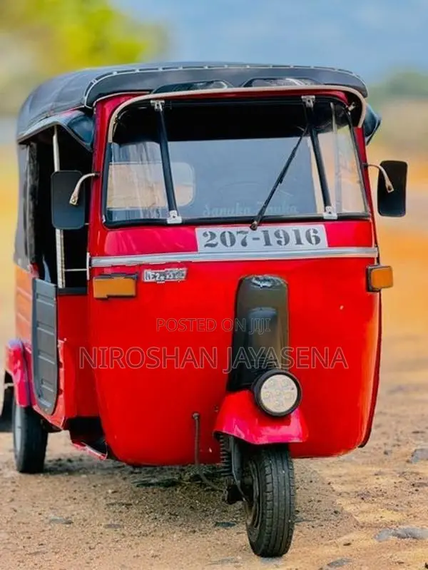 Bajaj RE Three Wheel 2000