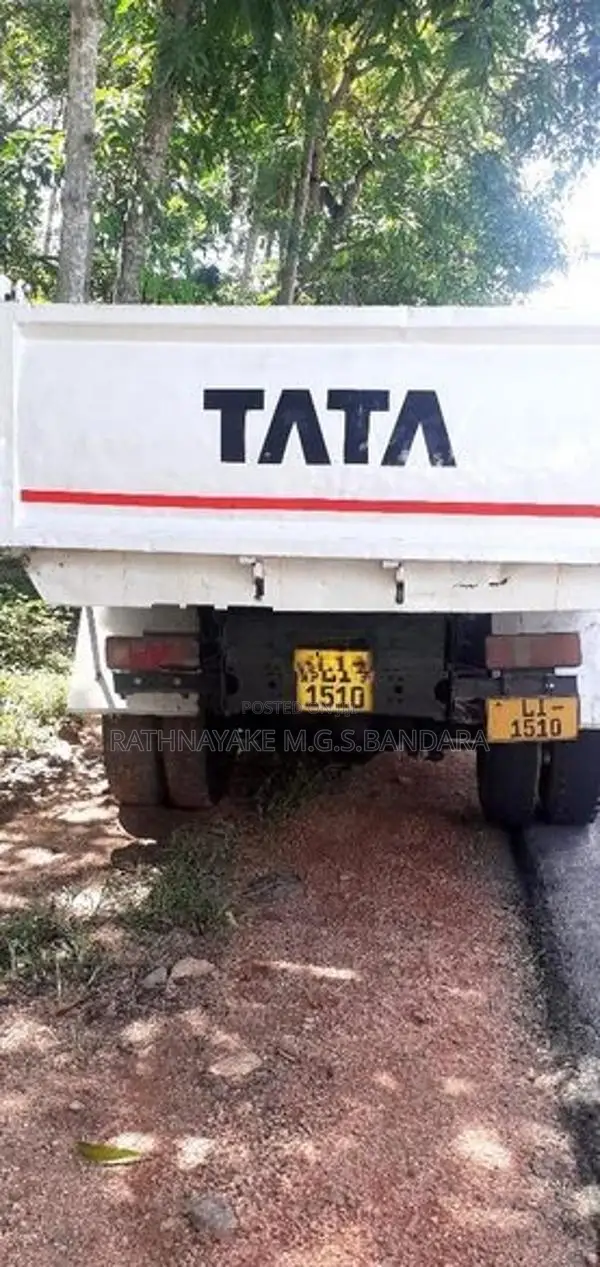 Tata Tipper 2011