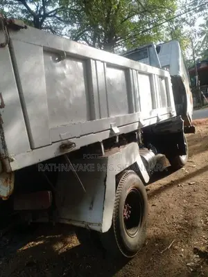 Tata Tipper 2011