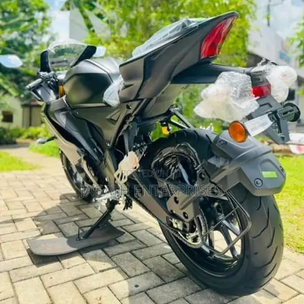 Yamaha R15 2026