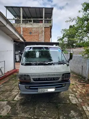 Toyota Dolphin 1994