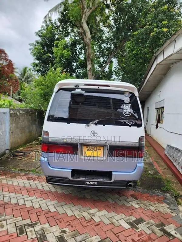 Toyota Dolphin 1994