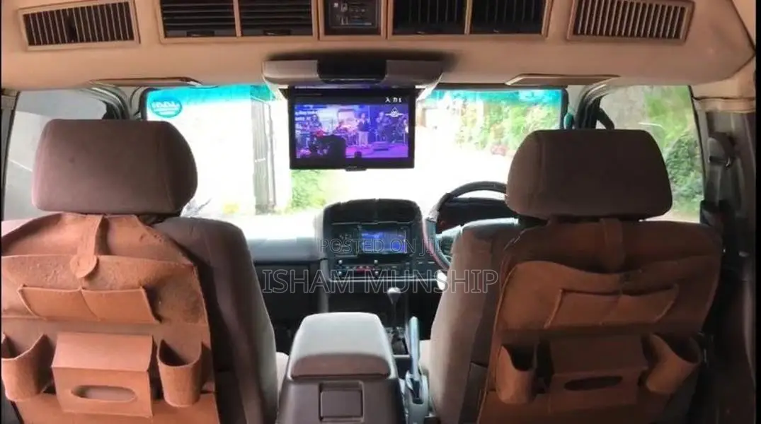 Toyota Dolphin 1994