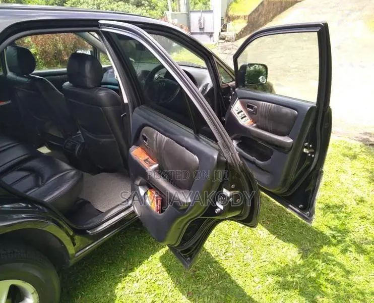 Lexus RX300 SUV 2002