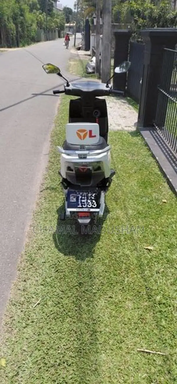 Yadea T5 2025