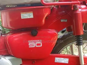 Honda MD MD90 Red 1996