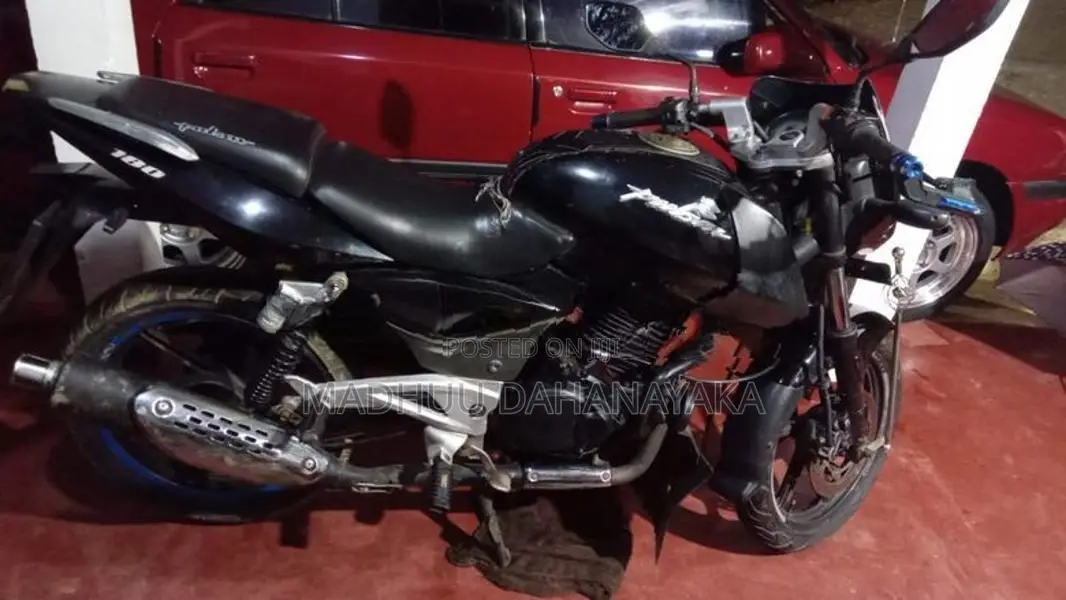 Bajaj Pulsar 180 2010