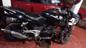 Bajaj Pulsar 180 2010