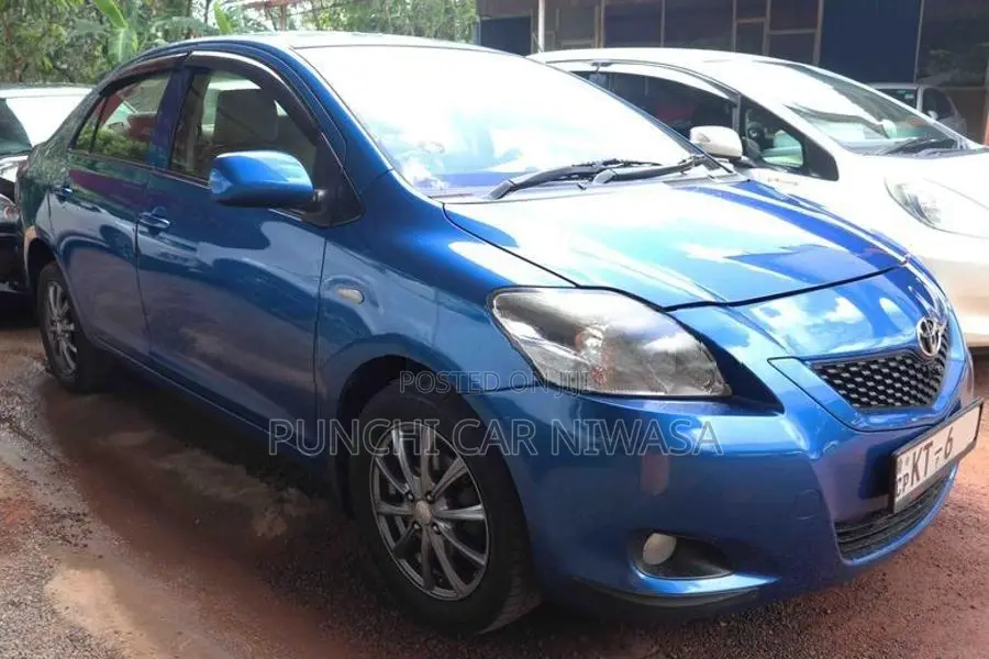 Toyota Yaris 2012