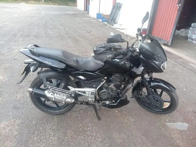 Bajaj Pulsar 150 2011