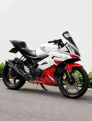 Yamaha YZF R15 2016