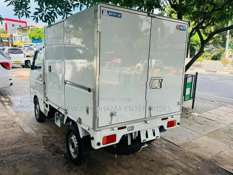 Suzuki Freezer 2023