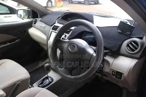 Toyota Yaris 2012