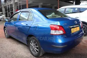 Toyota Yaris 2012