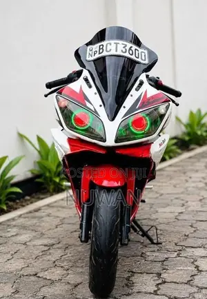Yamaha YZF R15 2016