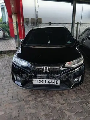 Honda Fit jewela 2017