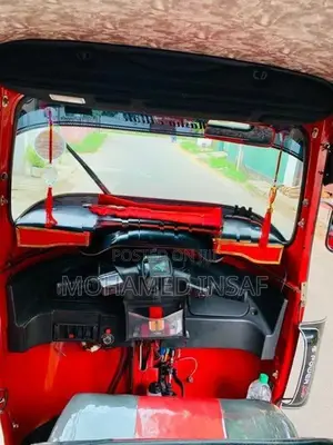 Bajaj RE 2012