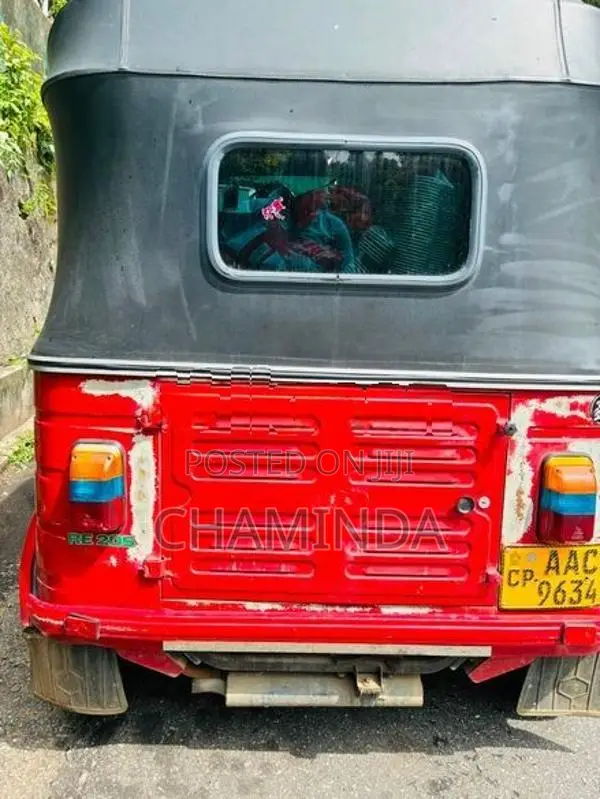 Bajaj RE 4 Stroke 2012