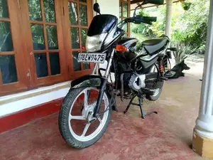 Bajaj Platina 100 2017