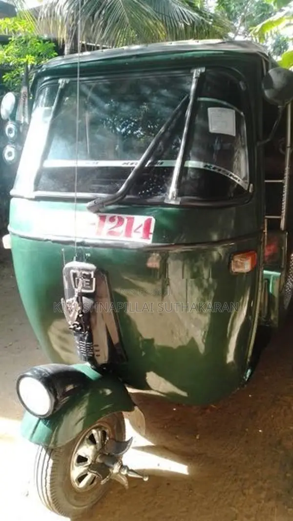 Bajaj RE 2001