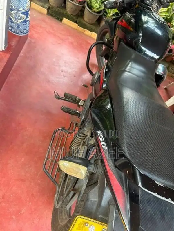 Bajaj Pulsar 150 2017