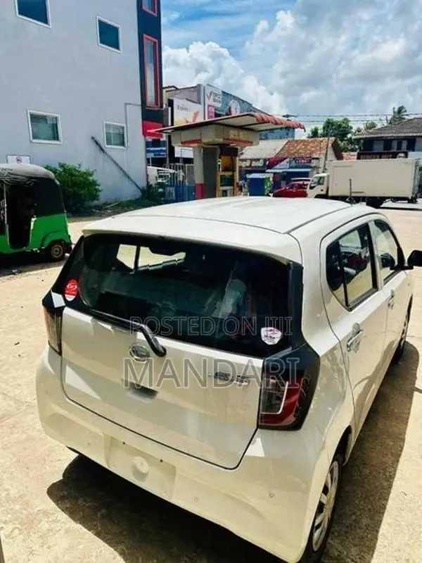 Daihatsu Mira 2019