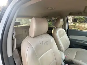 Toyota Belta 2008