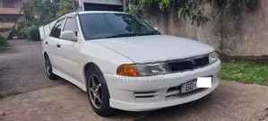 Mitsubishi Lancer 1999