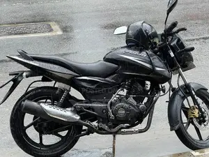 Bajaj Pulsar 150 Black 2018