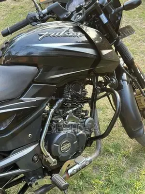 Bajaj Pulsar 150 Black 2018