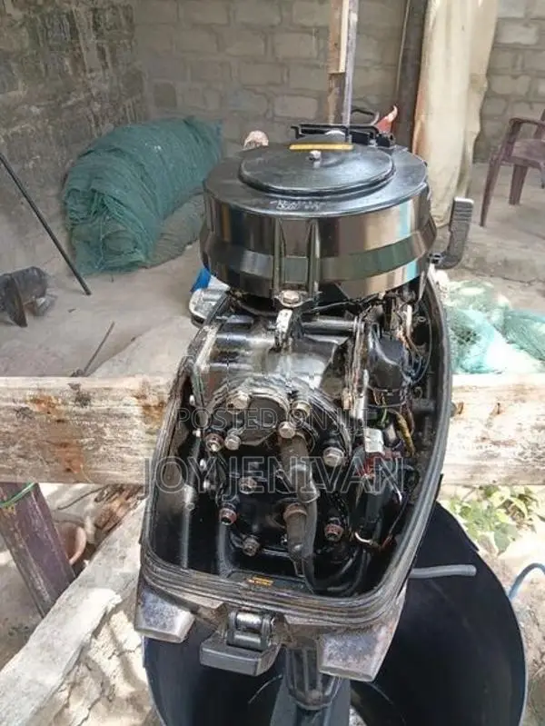 Outboard Engine 25HP Suzuki