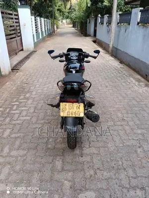 Bajaj Pulsar 180 Double Disc 2017