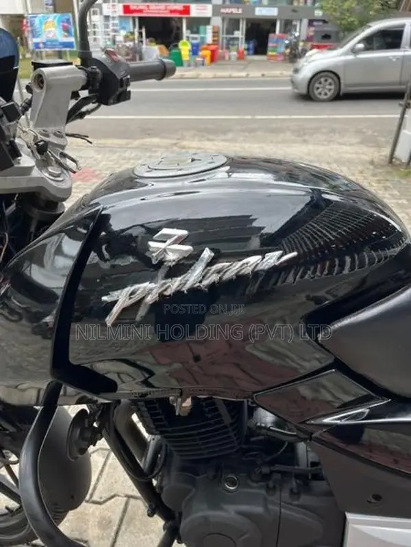 Bajaj Pulsar 150 2011