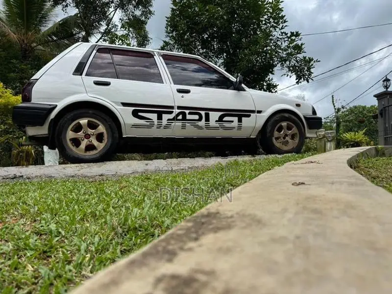 Toyota Starlet NP70 1987