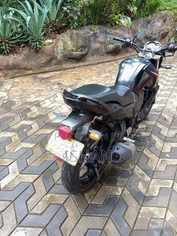 Yamaha FZ 2014