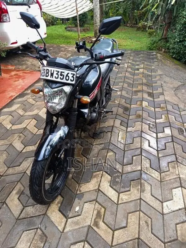 Yamaha FZ 2014