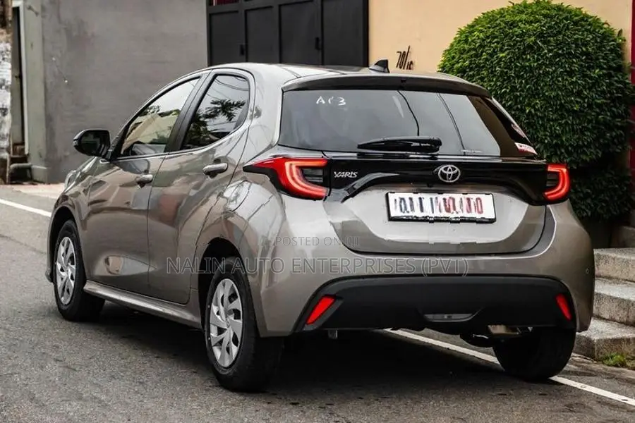 Toyota Yaris G-LED Bronze 2026