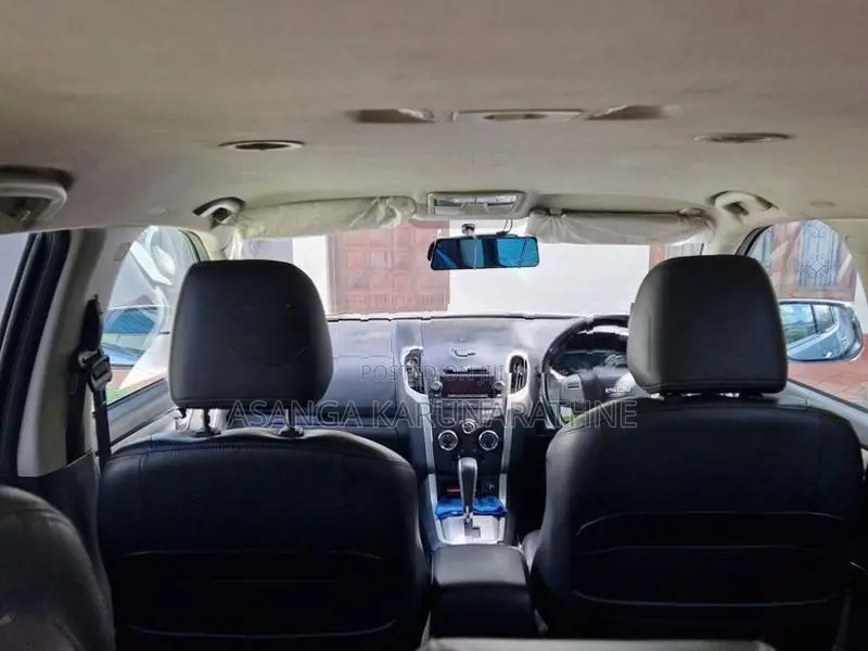 Isuzu MU-X 2014