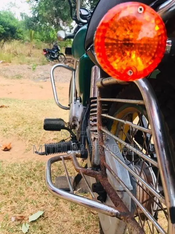 Bajaj Boxer ඩිවුලැක්ස් 2003