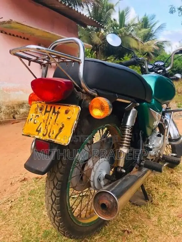 Bajaj Boxer ඩිවුලැක්ස් 2003