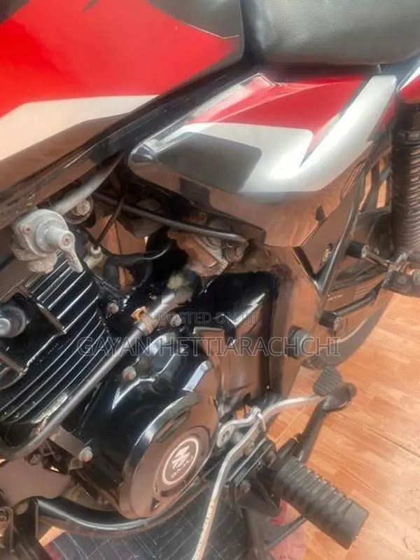 Bajaj Discover 125 2023