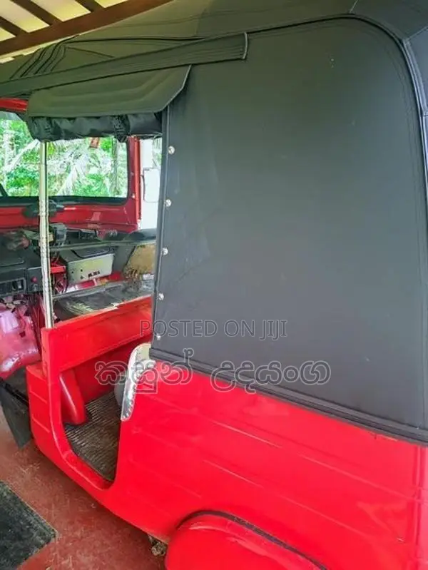 Bajaj RE Three Wheeler 2012