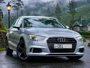 Audi A3 TFSI30 S Line SEDAN 2019