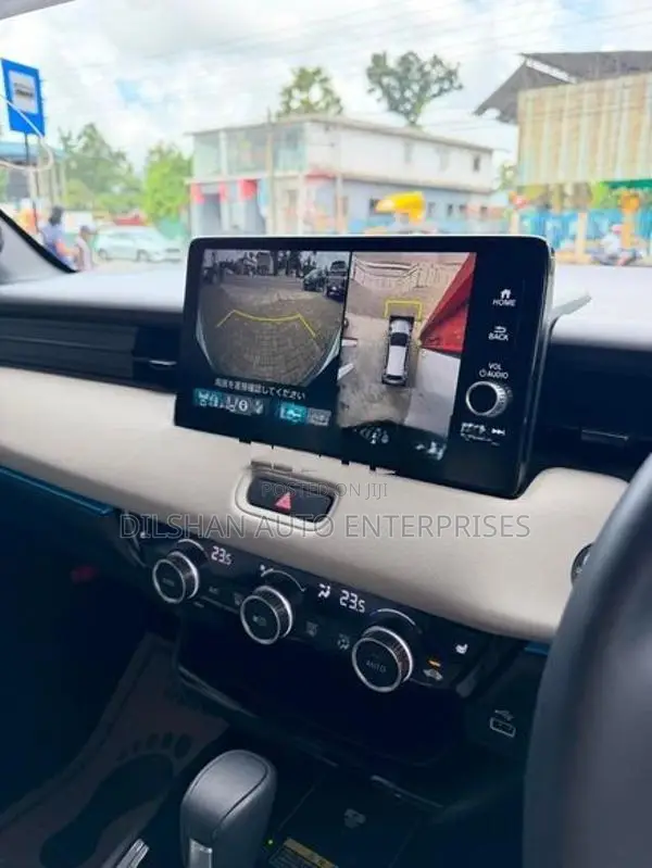 Honda Vezel Z PLAY PREMIUM 2024