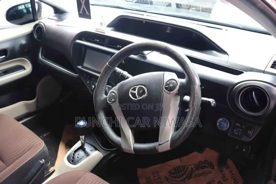 Toyota Aqua 2014