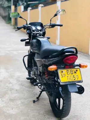 Bajaj Platina 100 2015