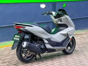 Honda PCX160 2025