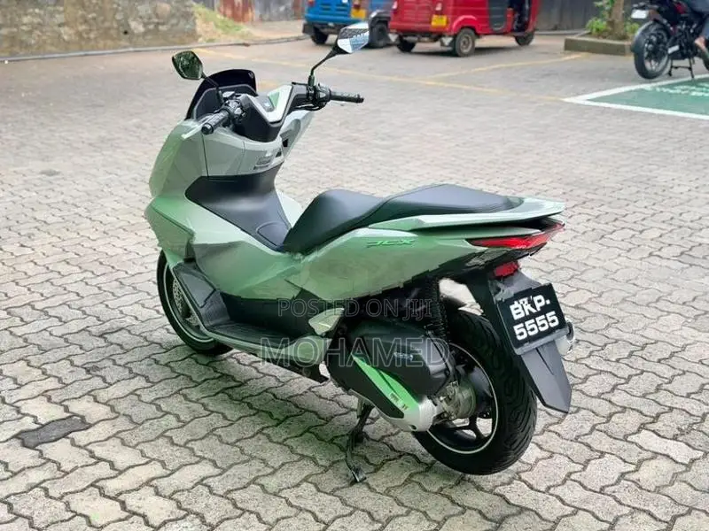 Honda PCX160 2025